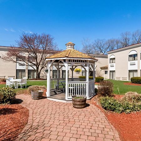 Clarion Inn North Haven Bagian luar foto
