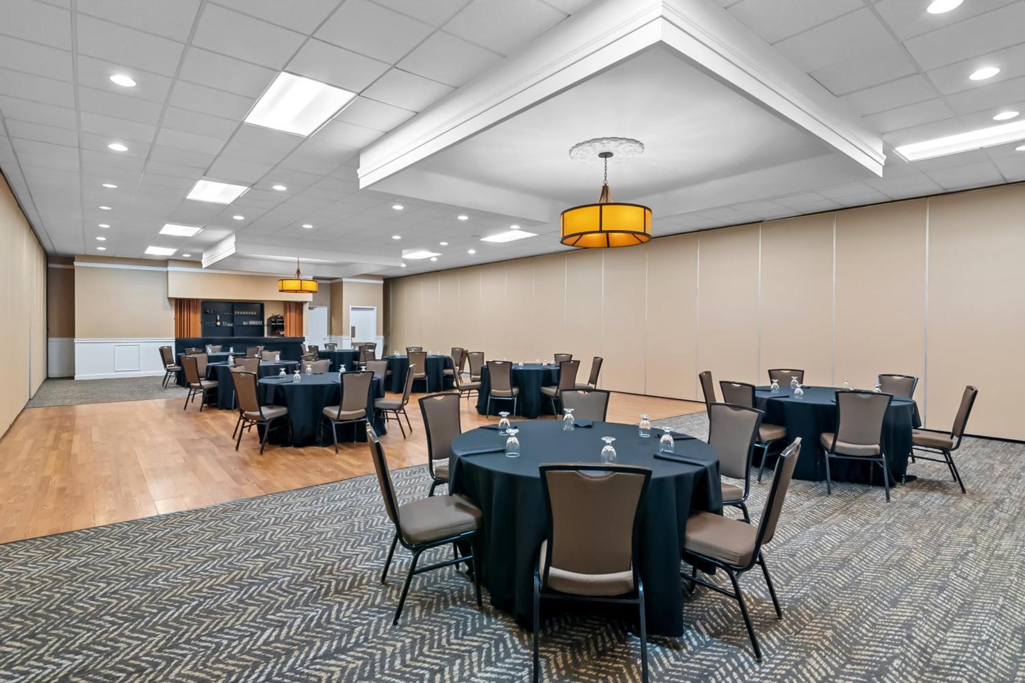 Clarion Inn North Haven Bagian luar foto